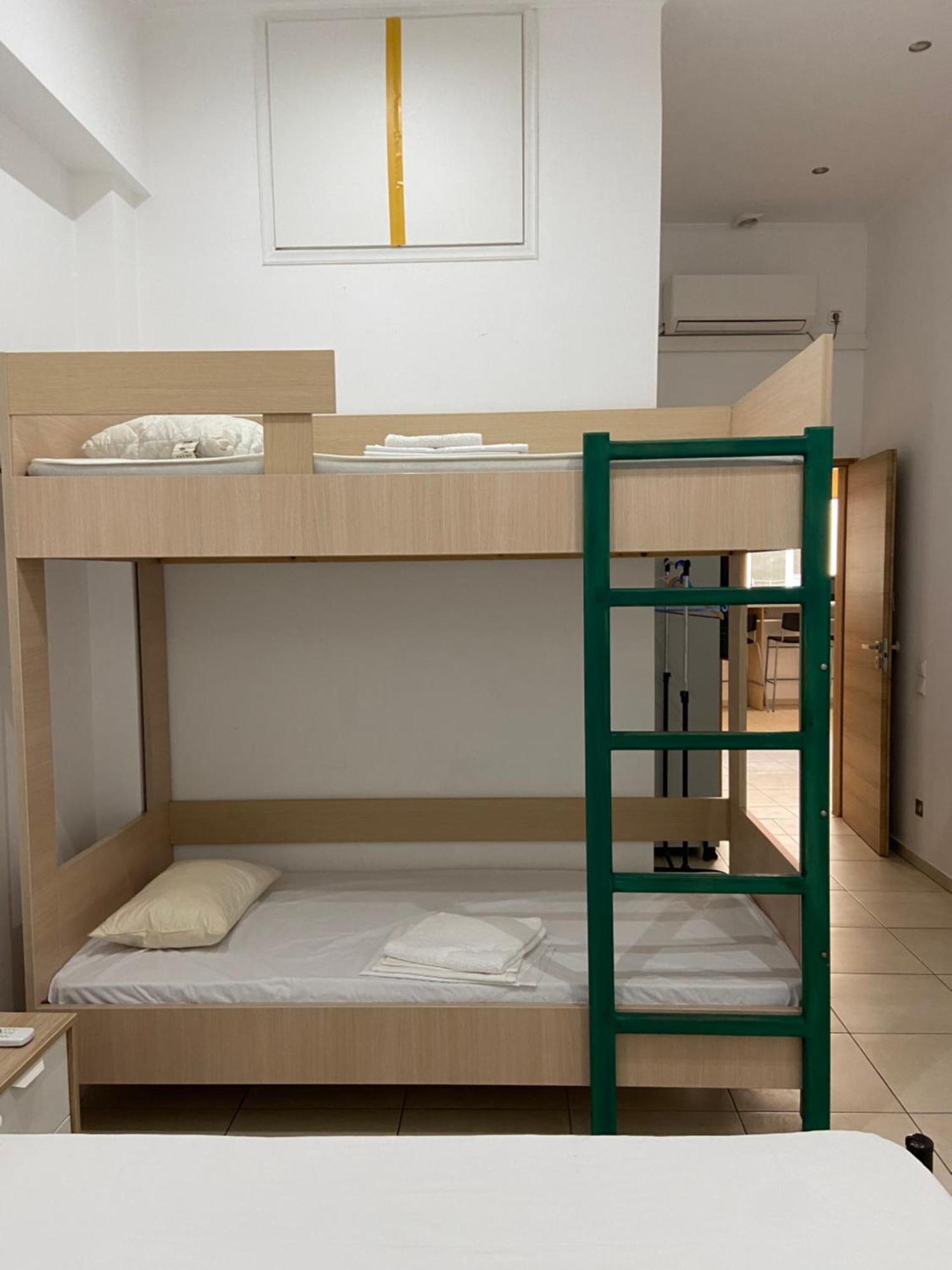 Sisifou Hostel Corinth Εξωτερικό φωτογραφία